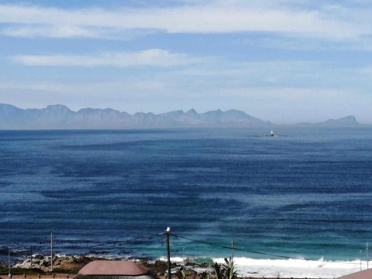 De La Hilcremat Otel Simonʼs Town Dış mekan fotoğraf