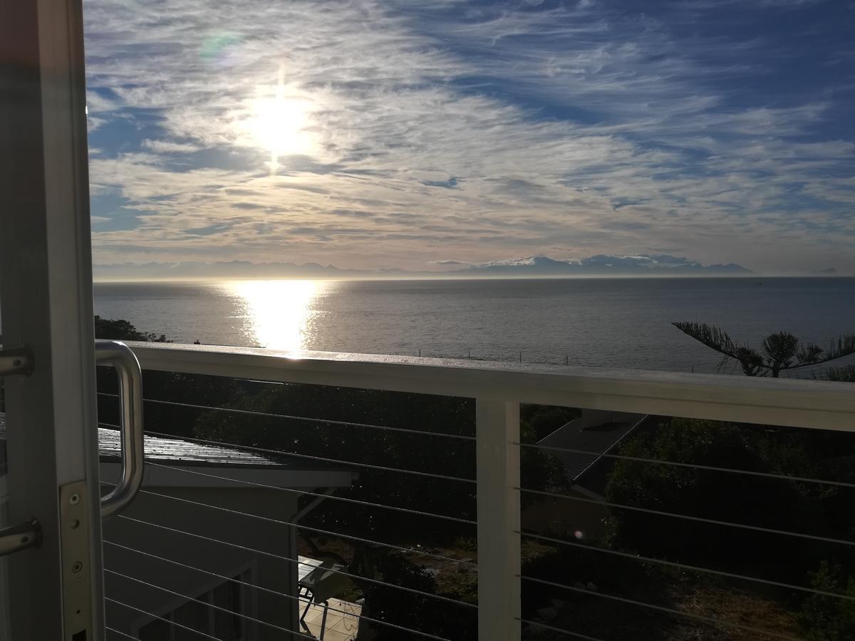 De La Hilcremat Otel Simonʼs Town Dış mekan fotoğraf
