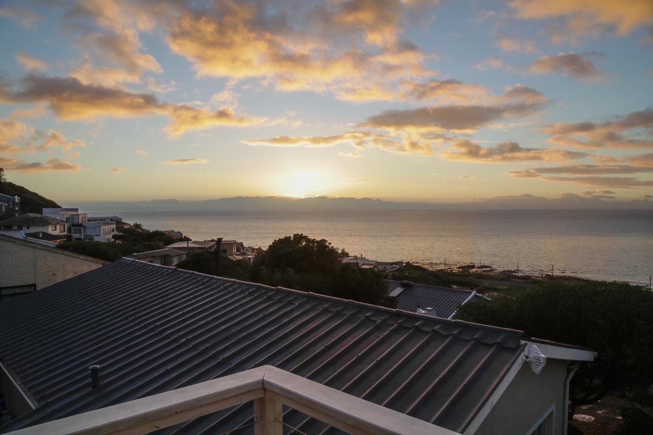 De La Hilcremat Otel Simonʼs Town Dış mekan fotoğraf